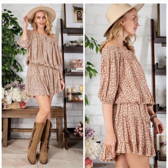 Adorable Floral Printed, Ruffled Mini Skirt  S-M-L - Picture 3 of 5